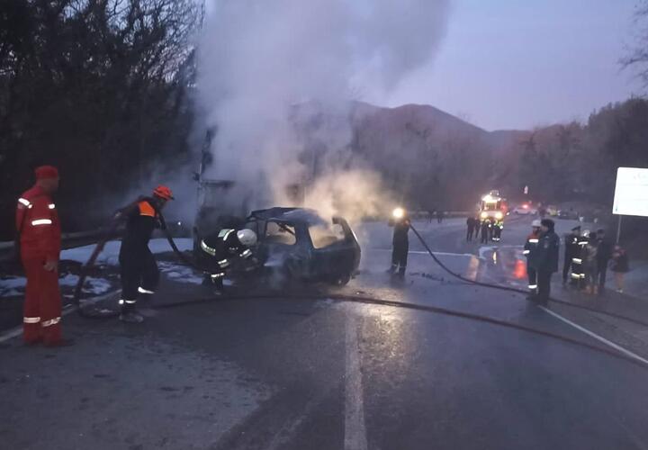 В Сочи водитель «Нивы» сгорел заживо в результате ДТП с грузовиком