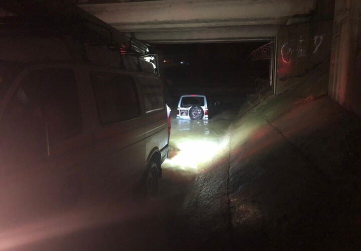 В  Туапсинском районе 51-летняя женщина едва не утонула в собственном автомобиле