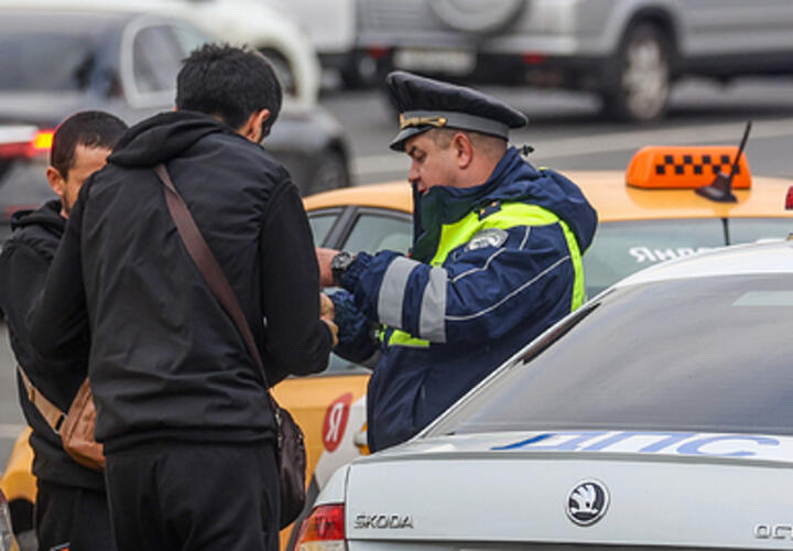 сего три дня: на Кубани в новогодние праздники миграционное управление МВД работает по новому графику