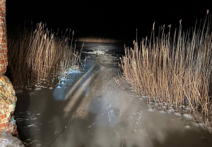 6-летний брат и его 8-летняя сестра утонули, провалившись под неокрепший лёд