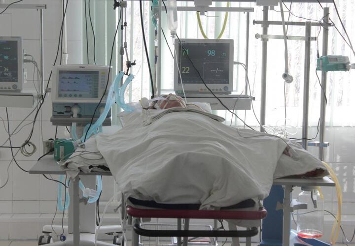 Ребенок в Геленджике что-то съел на улице, после чего его госпитализировали в реанимацию 