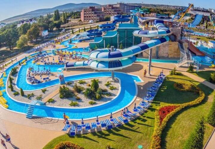 Роман Абрамович хочет купить аквапарк «Золотая Бухта» в Геленджике