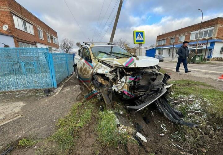 Смерть на перекрестке: на Кубани «ВАЗ» не уступил дорогу иномарке, последствия не заставили себя ждать