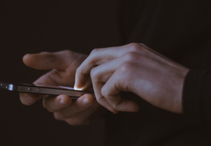 Несколько функций гаджета можно отключить для безопасности