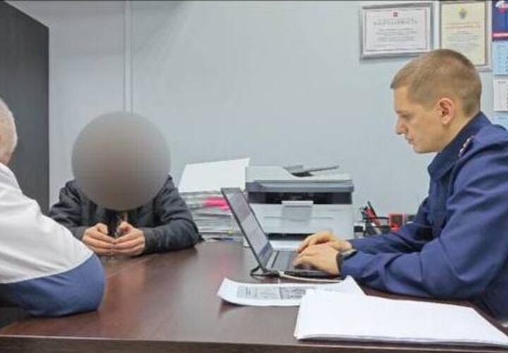 Задавала много вопросов: в Краснодаре 34-летний мастер по ремонту задушил 77-летнюю хозяйку квартиры