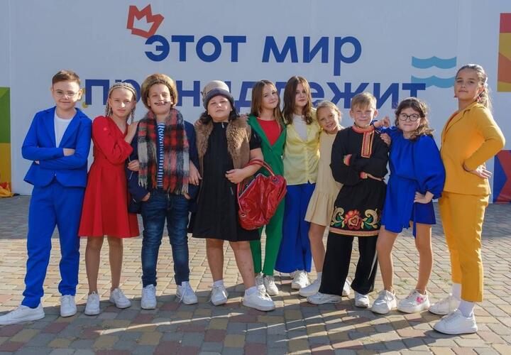 DOGMA поддержала детскую команду КВН из Краснодара