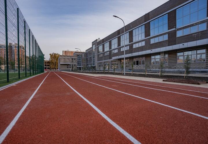 DOGMA завершила строительство школы в микрорайоне «Самолет» Краснодара