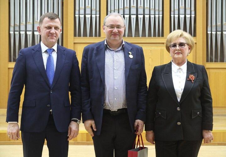 Глава Минздрава Кубани Евгений Филиппов удостоен звания «Почетный гражданин Краснодара»