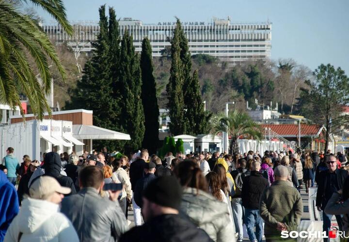 Как в летний сезон: Сочи переполнен уже даже зимой
