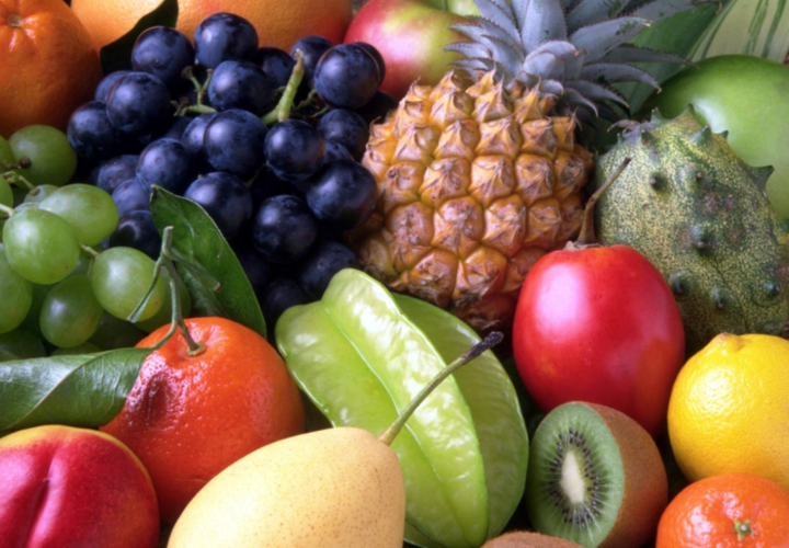 Кому нельзя есть фрукты и почему, рассказали гастроэнтерологи