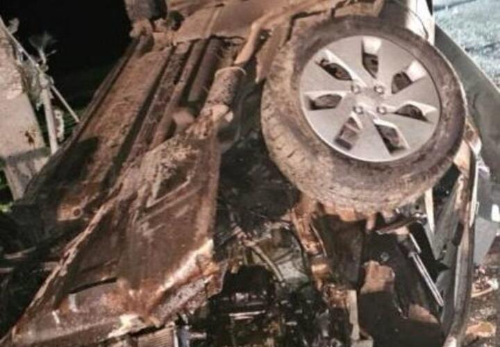 На Кубани 18-летний парень в пьяном виде подвозил 14-летнюю подружку и устроил ДТП на папиной машине