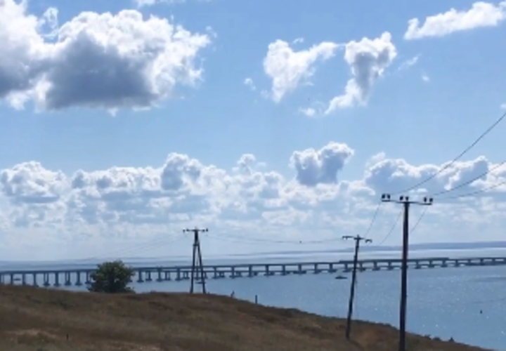 Официально: на Крымском мосту произошел теракт 