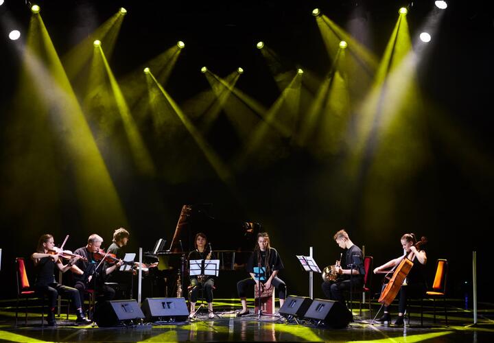 Праздничные дни пройдут под волшебную музыку из фильмов о «Гарри Поттере» и мелодии, написанные культовыми композиторами-неоклассиками