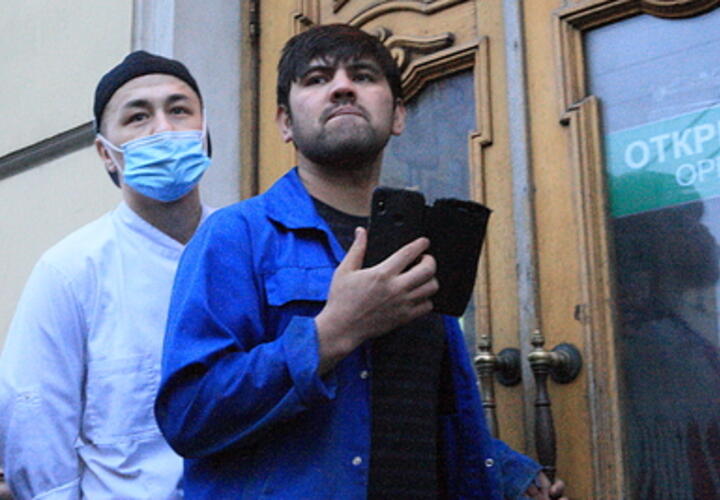 В Сочи мигрант устроил слежку за школьницей, на назначенной им же встрече с ребенком, иностранца задержали