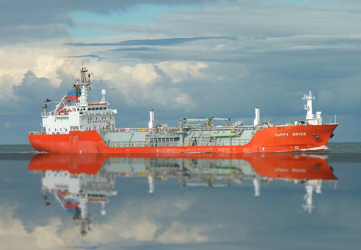 В Темрюке капитана теплохода подозревают в контрабанде