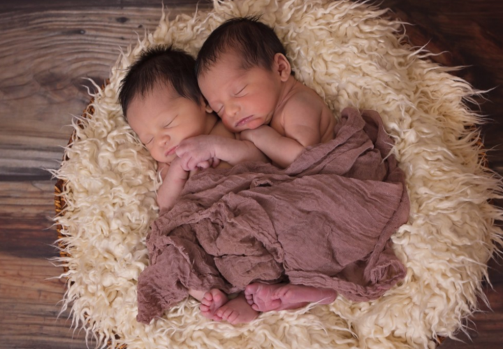 На Кубани за сутки родилось четыре двойни