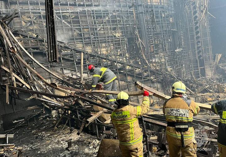МЧС привело обновленные данные о погибших и пострадавших при теракте в  «Крокус Сити Холле»