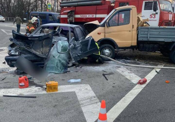 Поехал на красный: из -за грубого нарушения правил в ДТП в Северском районе Кубани погибли два человека