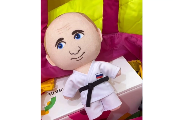 «Путяш»: в Сириусе на фестивале появилась игрушка, похожая на Путина