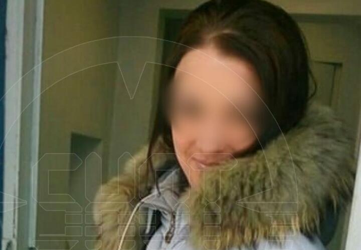 Пьяная мать воткнула нож в ногу 10-летней дочери