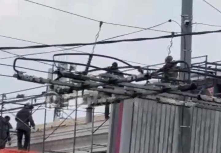 С кинотеатра «Северный» в Краснодаре демонтируют крышу