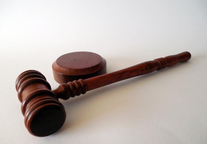 Ударил подростка по лицу: в Новороссийске будут судить маршрутчика