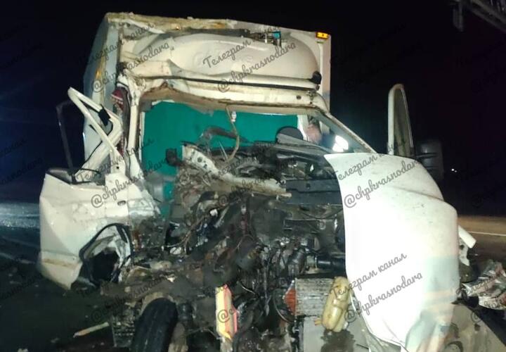 В Новокубанском районе в ночном ДТП погиб пассажир «Газели»