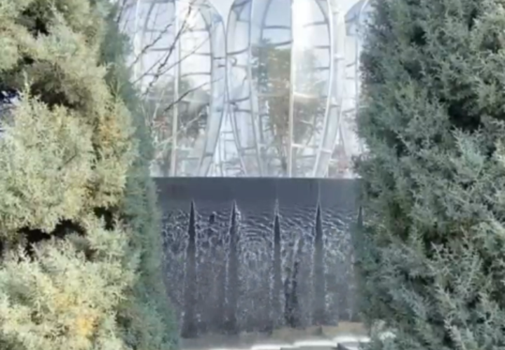 В парке Галицкого в Краснодаре включили фонтан «Инфинити»
