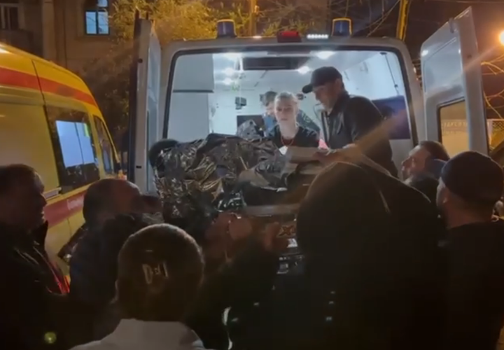 Двух детей, получивших ожоги в пожаре, в крайне тяжелом состоянии перевезли в клинику Сочи