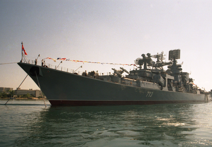 На Керченской переправе приостановили движение паромов