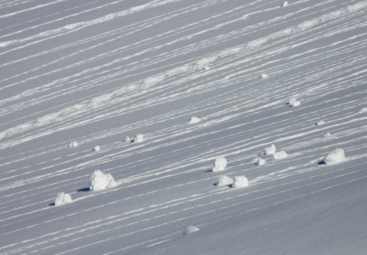 В Сочи предупредили об опасности схода лавин