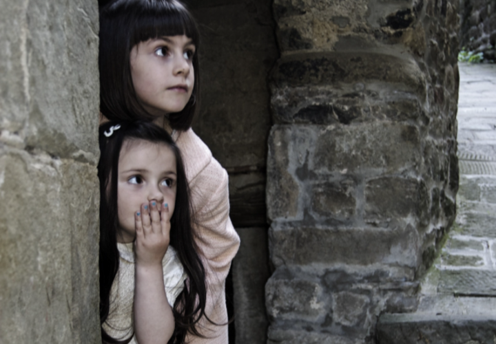 Более тысячи детей похитили с подконтрольной Киеву территории Донбасса