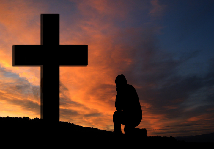 Нести продукты и водку на могилы не обязательно