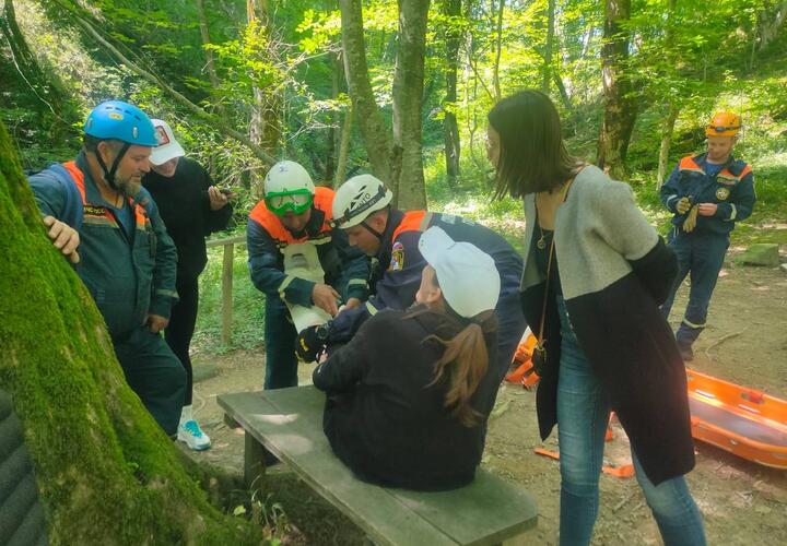 На подходе к Волконскому дольмену туристка из Краснодара травмировала ногу и не смогла добраться до цели