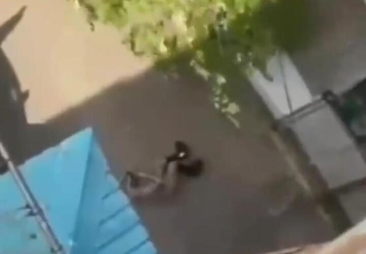 Участника СВО с поломанными ногами избили в Краснодаре за громкую музыку