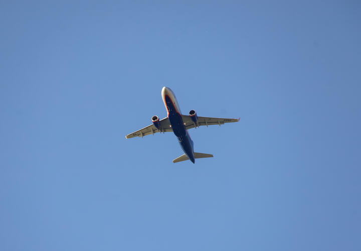 Администрация краснодарского аэропорта не разрешает застройщику возвести рядом парковку 