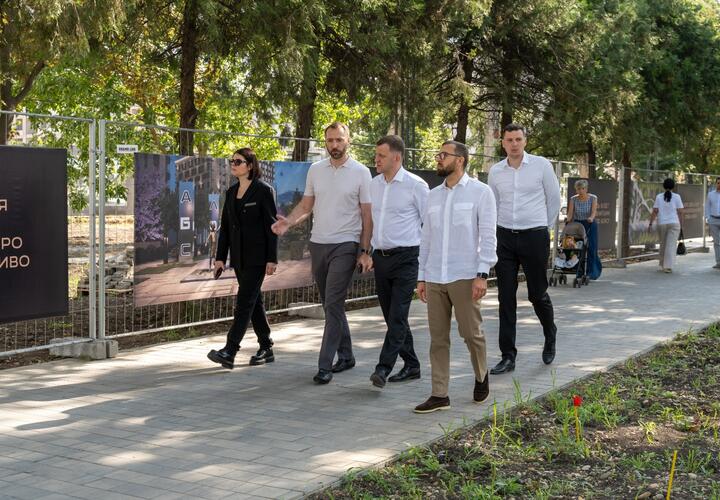 В жилом комплексе отроются три детских сада и школа