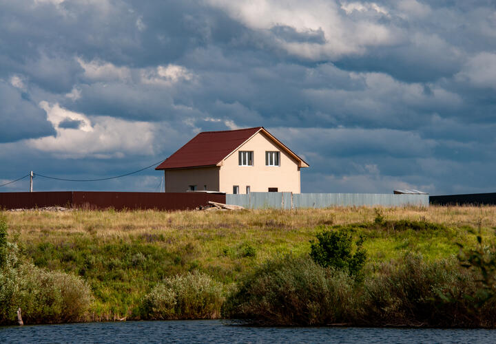 На Кубани земли сельхозназначения крадут под застройку