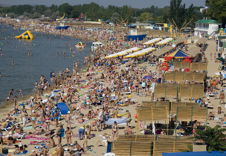 На пляжах Анапы аферисты снова кинулись обманывать туристов