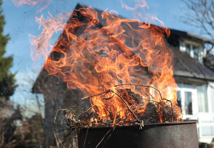 Пожар случился в Сочи прошедшей ночью