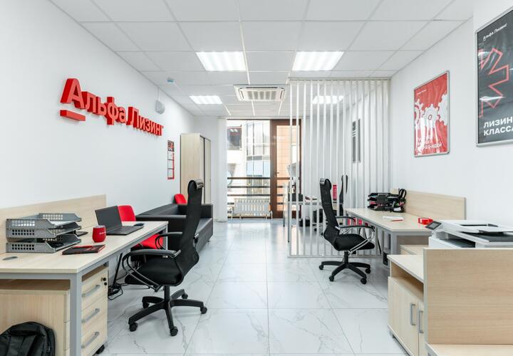 Уютное пространство оборудовано всем необходимым для сотрудников и клиентов