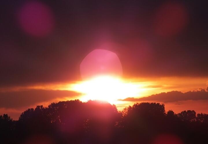 Удар будет прямым: к Земле выброшены облака плазмы