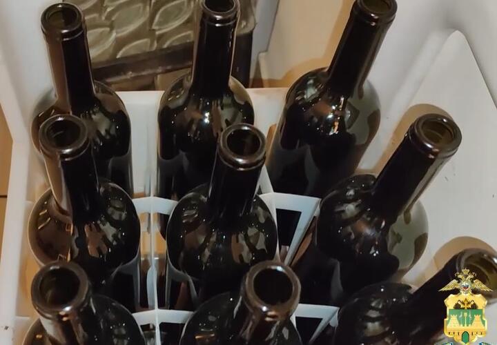 В Анапе хозяин винодельни торговал нелегальным алкоголем
