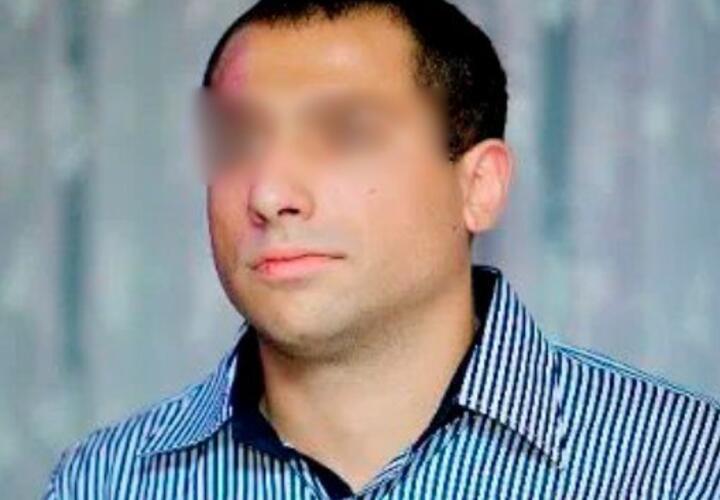 Водителя рухнувшей с парковки «Галереи» BMW похоронили на Славянском кладбище Краснодара 