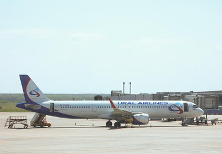 Аэропорты Астрахани и Волгограда закрыты из-за атак БПЛА