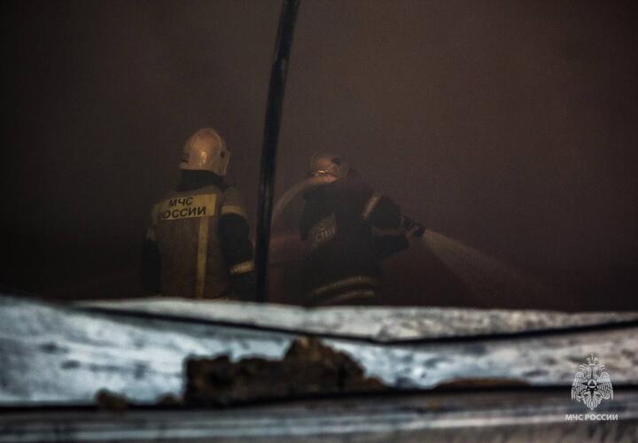 Большой пожар случился в Краснодаре этой ночью