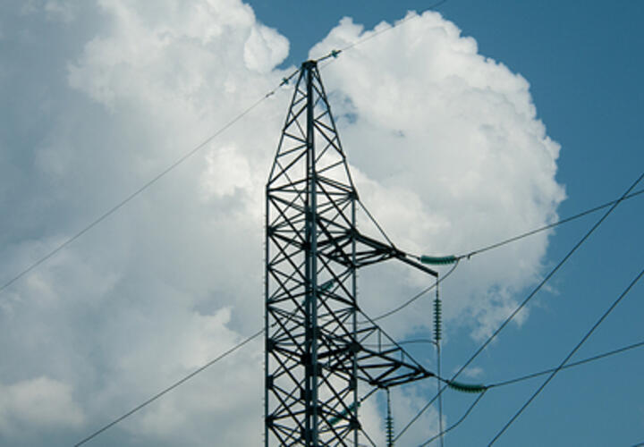 Энергосистема Краснодара трещит по швам: 14 улиц вновь остались без света