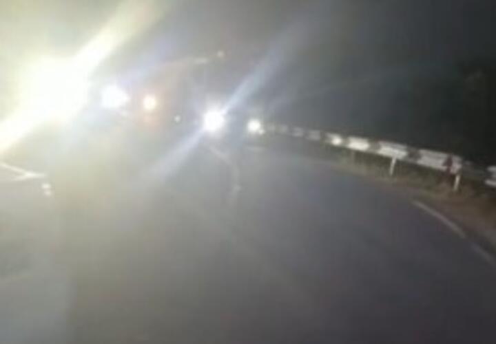  ГАИ просит водителей воздержаться от поездок в район поселка Абрау-Дюрсо, где бушуют пожары