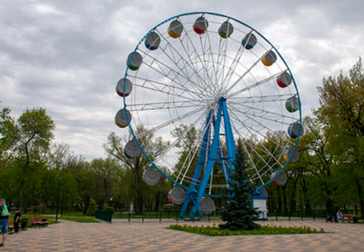 Карусели стоп: из-за жары в парках Краснодара остановят работу все аттракционы