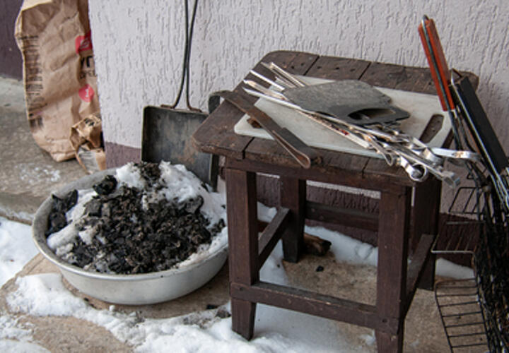 Не менее 20 ударов: мужчину, насмерть забившего кузину табуреткой, будут судить на Кубани